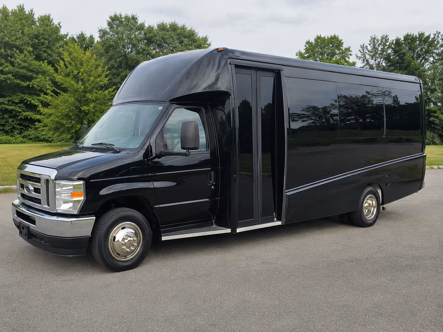 charter buses for wyoming high school prom groups and school events