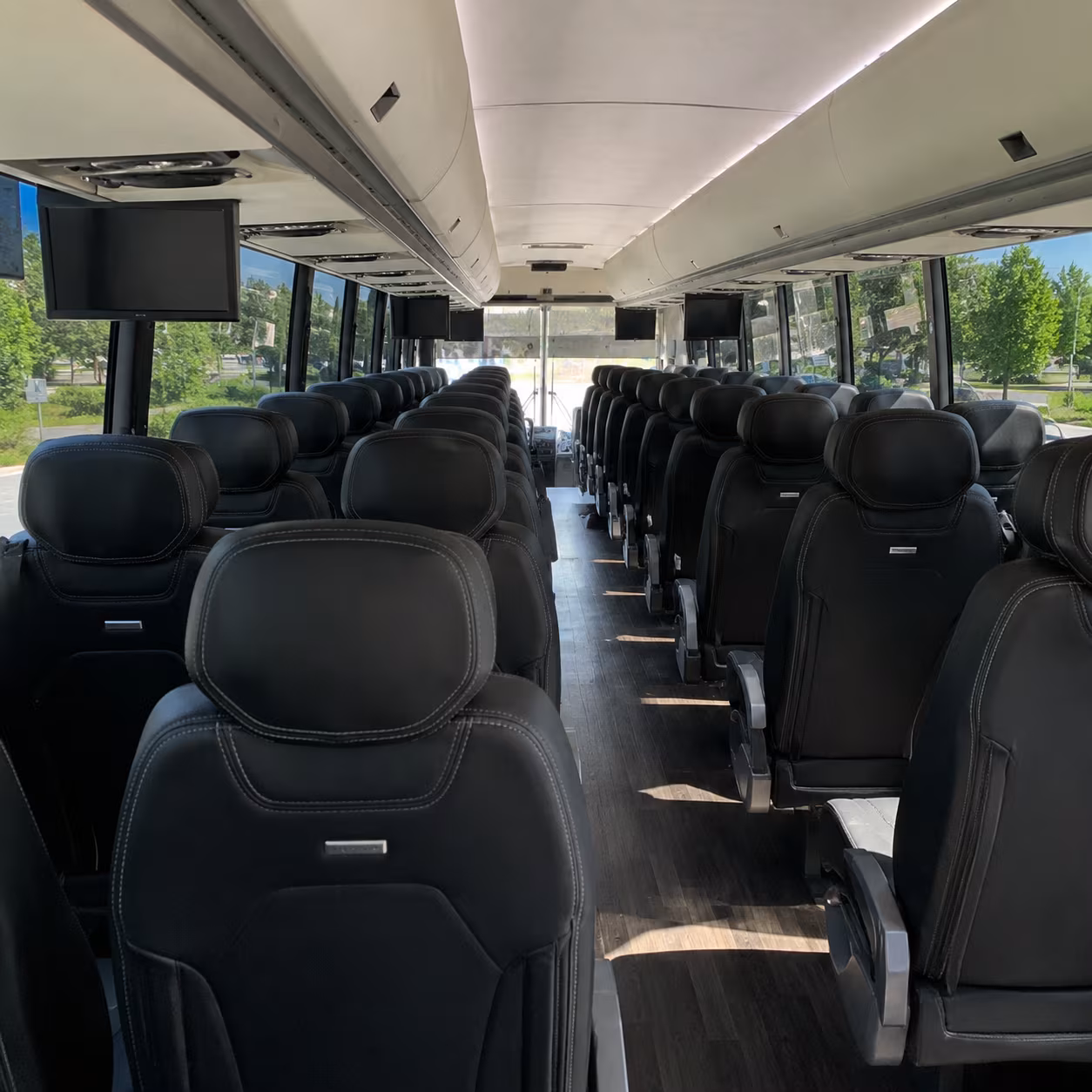 wyoming michigan charter buses to detroit and southeast michigan
